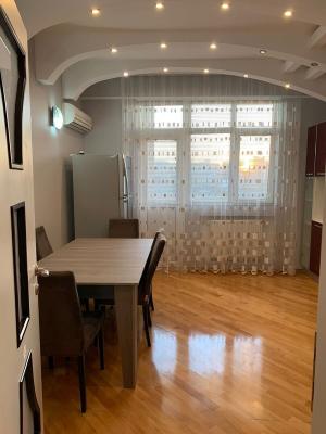 Bakı, yeni tikili 2 otaqlı, satılır, 90 m²  , Nəsimi rayonu