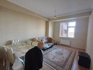 Bakı, köhnə tikili 4 otaqlı, kirayə, 100 m²  , Binəqədi rayonu, Binəqədi qəs.
