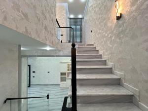 Bakı, həyət evi 4 otaqlı, satılır, 200 m² , 2.5 sot , Xəzər rayonu, Mərdəkan