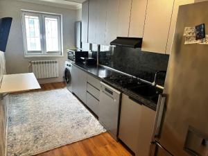 Bakı, köhnə tikili 3 otaqlı, satılır, 80 m²  , Nizami rayonu, 8-ci kilometr