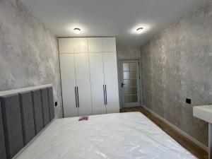 Bakı, köhnə tikili 2 otaqlı, satılır, 60 m²  , Xətai rayonu, Əhmədli