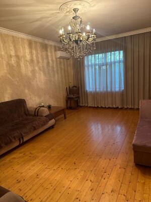 Bakı, həyət evi 5 otaqlı, satılır, 200 m² , 2 sot , Binəqədi rayonu, Binəqədi qəs.