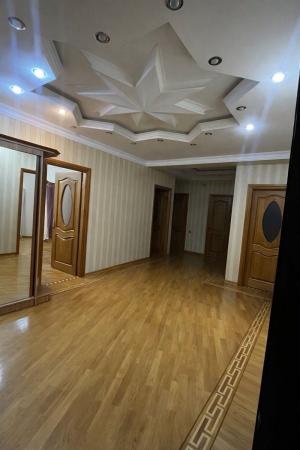 Bakı, yeni tikili 4 otaqlı, satılır, 150 m²  , Nəsimi rayonu, 3-cü mikrorayon