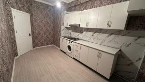 Bakı, yeni tikili 2 otaqlı, kirayə, 85 m²  , Nəsimi rayonu
