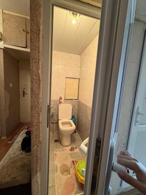 Bakı, köhnə tikili 3 otaqlı, satılır, 65 m²  , Nizami rayonu, 8-ci kilometr