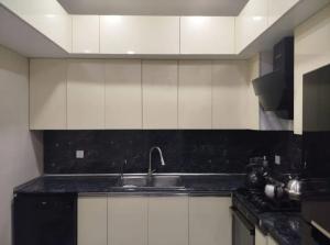 Bakı, yeni tikili 3 otaqlı, satılır, 110 m²  , Yasamal rayonu, Yeni Yasamal qəs.