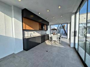 Bakı, bağ/həyət evi 4 otaqlı, satılır, 160 m² , 4.5 sot , Xəzər rayonu, Mərdəkan