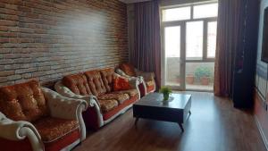 Bakı, yeni tikili 3 otaqlı, kirayə, 130 m²  , Binəqədi rayonu, 8-ci mikrorayon