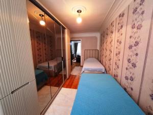 Bakı, köhnə tikili 2 otaqlı, satılır, 55 m²  , Nizami rayonu, 8-ci kilometr