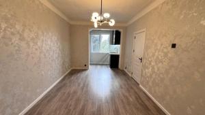 Bakı, köhnə tikili 2 otaqlı, satılır, 40 m²  , Binəqədi rayonu, 7-ci mikrorayon