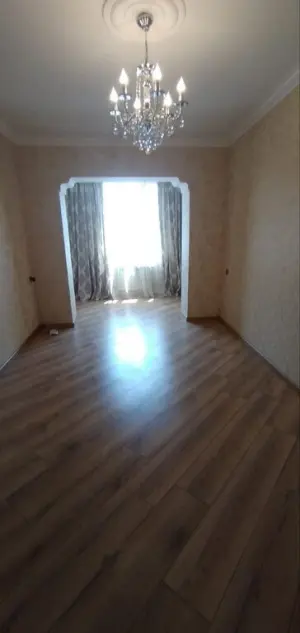 3 otaqlı köhnə tikili, satılır, 75 m², Bakı, Binəqədi rayonu, 7-ci mikrorayon