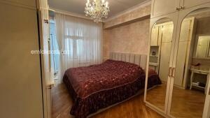 Bakı, köhnə tikili 2 otaqlı, satılır, 70 m²  , Nərimanov rayonu