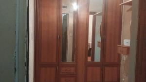 Bakı, köhnə tikili 2 otaqlı, satılır, 60 m²  , Binəqədi rayonu, 8-ci mikrorayon