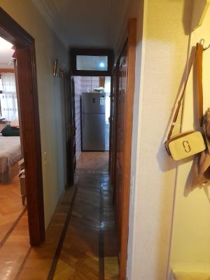 Bakı, köhnə tikili 3 otaqlı, satılır, 65 m²  , Nizami rayonu, 8-ci kilometr