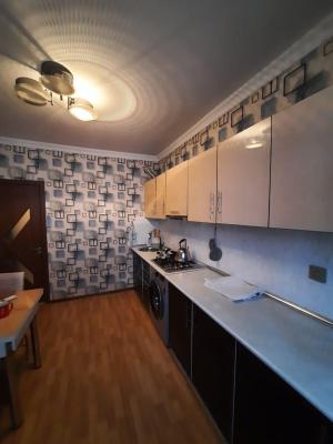 Bakı, köhnə tikili 2 otaqlı, satılır, 60 m²  , Xətai rayonu, H.Aslanov qəs.