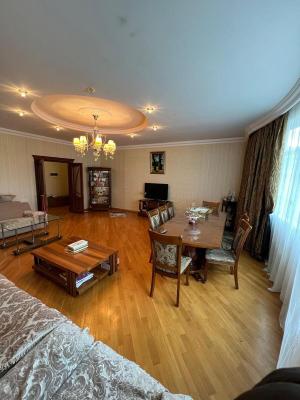 Bakı, yeni tikili 3 otaqlı, satılır, 132 m²  , Yasamal rayonu, Yasamal qəs.