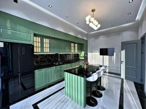 Bakı, bağ/həyət evi 5 otaqlı, satılır, 200 m² , 5 sot , Xəzər rayonu, Mərdəkan