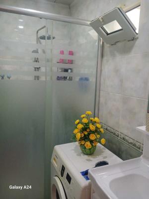 Bakı, köhnə tikili 3 otaqlı, satılır, 75 m²  , Yasamal rayonu, Yeni Yasamal qəs.