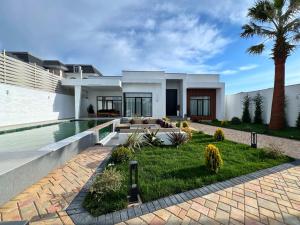 Bakı, həyət evi 5 otaqlı, satılır, 220 m² , 7 sot , Xəzər rayonu, Mərdəkan