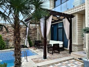 Bakı, bağ/həyət evi 4 otaqlı, satılır, 220 m² , 2.5 sot , Xəzər rayonu, Şüvəlan