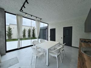 Bakı, həyət evi 5 otaqlı, satılır, 220 m² , 4.5 sot , Xəzər rayonu, Mərdəkan