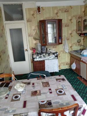 Bakı, köhnə tikili 2 otaqlı, satılır, 65 m²  , Suraxanı rayonu, Qaraçuxur qəs.