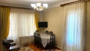 Bakı, köhnə tikili 4 otaqlı, satılır, 110 m²  , Nərimanov rayonu