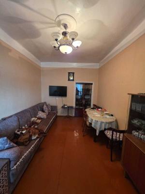 Sumqayıt, köhnə tikili 2 otaqlı, satılır, 52 m²  , 17-ci məhəllə