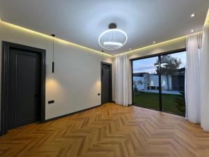 Bakı, həyət evi 5 otaqlı, satılır, 250 m² , 7.2 sot , Xəzər rayonu, Mərdəkan