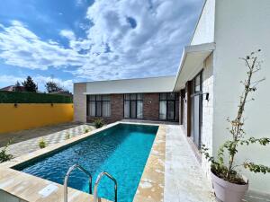 Bakı, həyət evi 4 otaqlı, satılır, 140 m² , 3.5 sot , Xəzər rayonu, Şüvəlan