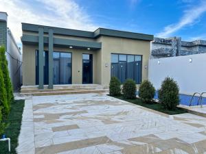 Bakı, bağ/həyət evi 4 otaqlı, satılır, 150 m² , 3 sot , Xəzər rayonu, Şüvəlan