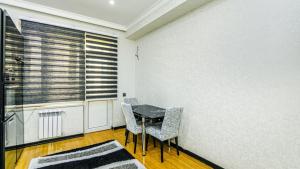 Bakı, yeni tikili 3 otaqlı, kirayə, 135 m²  , Yasamal rayonu, Yasamal qəs.