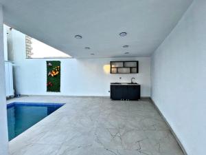 Bakı, bağ/həyət evi 4 otaqlı, satılır, 170 m² , 4.2 sot , Xəzər rayonu, Şüvəlan