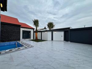 Bakı, həyət evi 4 otaqlı, satılır, 160 m² , 3.5 sot , Xəzər rayonu, Şüvəlan