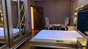 Bakı, yeni tikili 3 otaqlı, günlük kirayə, 100 m²  , Xətai rayonu, H.Aslanov qəs.