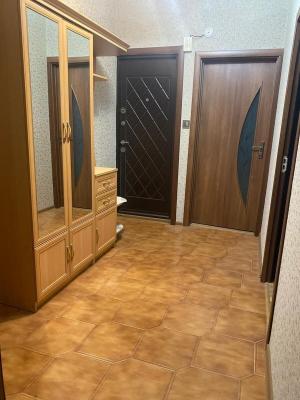 Bakı, köhnə tikili 4 otaqlı, satılır, 100 m²  , Xətai rayonu, Köhnə günəşli qəs.