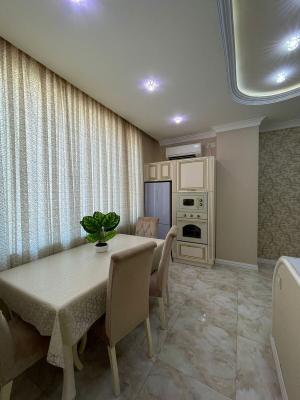 Bakı, yeni tikili 4 otaqlı, kirayə, 155 m²  , Yasamal rayonu
