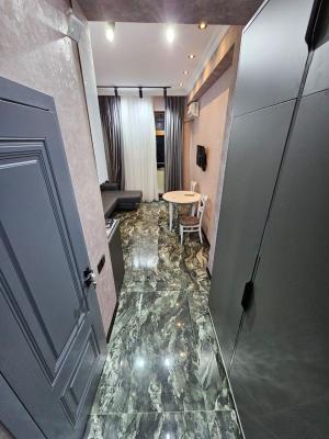 Bakı, yeni tikili 1 otaqlı, kirayə, 30 m²  , Yasamal rayonu, Yasamal qəs.