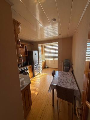Bakı, köhnə tikili 4 otaqlı, satılır, 95 m²  , Xətai rayonu, H.Aslanov qəs.