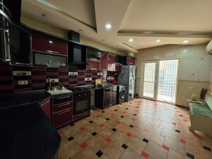 Bakı, yeni tikili 4 otaqlı, satılır, 180 m²  , Xətai rayonu