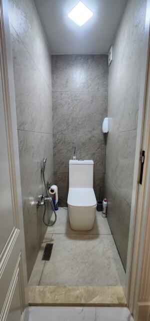 Bakı, köhnə tikili 3 otaqlı, satılır, 65 m²  , Binəqədi rayonu, 8-ci mikrorayon