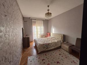 Bakı, köhnə tikili 3 otaqlı, satılır, 105 m²  , Yasamal rayonu, Yasamal qəs.