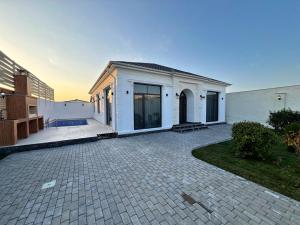 Bakı, həyət evi 4 otaqlı, satılır, 155 m² , 3 sot , Xəzər rayonu, Şüvəlan
