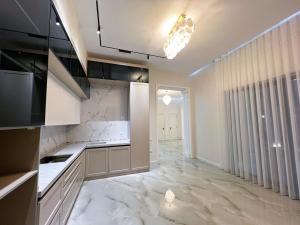 Bakı, həyət evi 5 otaqlı, satılır, 220 m² , 4 sot , Xəzər rayonu, Mərdəkan