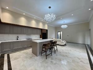 Bakı, həyət evi 7 otaqlı, satılır, 600 m² , 12 sot , Xəzər rayonu, Şüvəlan