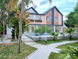 Bakı, həyət evi 5 otaqlı, satılır, 270 m² , 9 sot , Xəzər rayonu, Şüvəlan