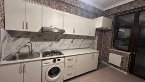 Bakı, yeni tikili 2 otaqlı, kirayə, 85 m²  , Nəsimi rayonu