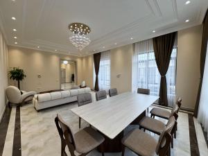 Bakı, həyət evi 7 otaqlı, satılır, 600 m² , 12 sot , Xəzər rayonu, Şüvəlan