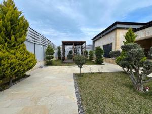 Bakı, həyət evi 4 otaqlı, satılır, 190 m² , 6.3 sot , Xəzər rayonu, Mərdəkan