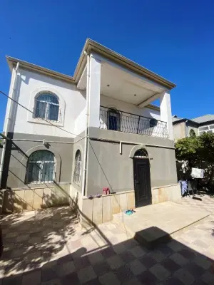 6 комната садовый домик, продажа, 200 m², 5 sot, Бакы, Сураханы рајону, Гарачухур гәс.